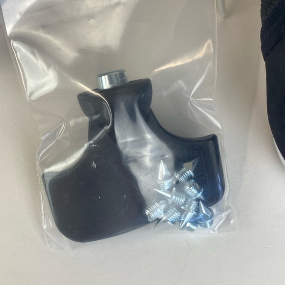 Under Armour Men's SpeedForm Miller 2 Track‎ Shoes Black/White 3000020 Size 9 - Picture 6 of 10